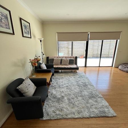 Willa Spacious & Sunny 2Br With Garage,11 Min To Airport Melbourne Zewnętrze zdjęcie